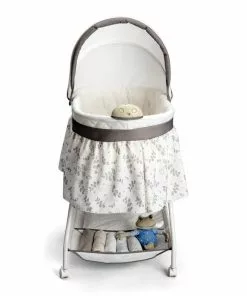 Delta Children Deluxe Sweet Beginnings Bassinet