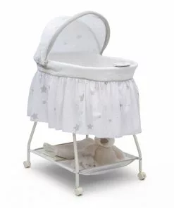 Delta Children Deluxe Sweet Beginnings Bassinet