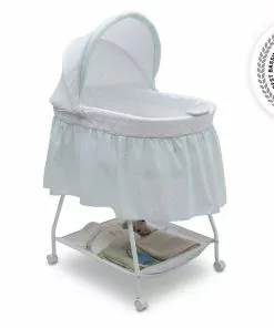 Delta Children Deluxe Sweet Beginnings Bassinet