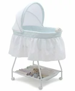 Delta Children Deluxe Sweet Beginnings Bassinet