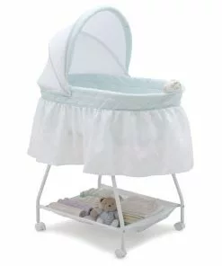 Delta Children Deluxe Sweet Beginnings Bassinet