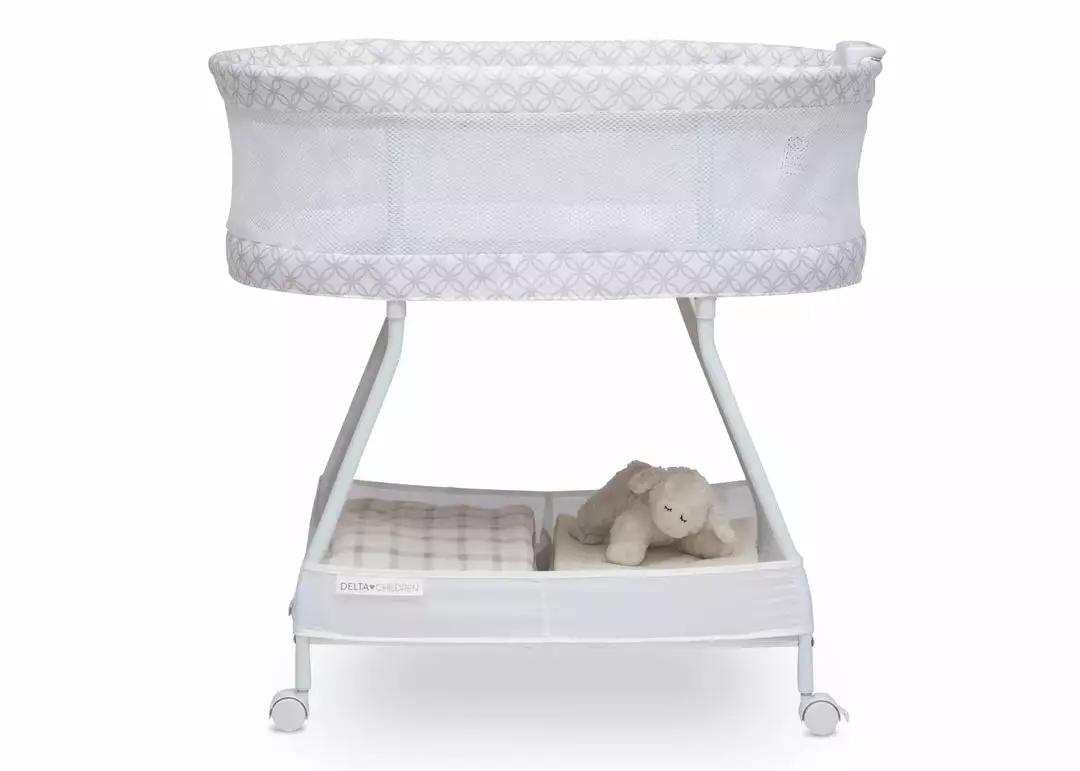 Delta Children Bassinets Sweet Dreams Bassinet With Airflow Mesh 12 Delta Children Bassinets Sweet Dreams Bassinet With Airflow Mesh
