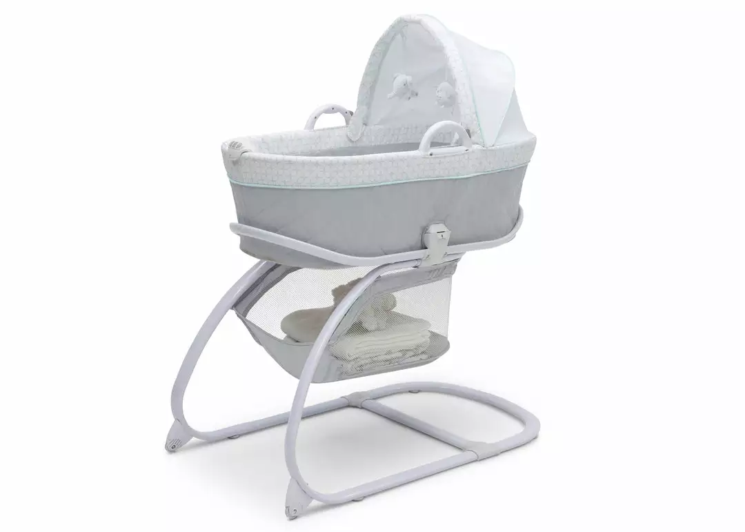 Delta Children Bassinets Deluxe Moses Bassinet 8 Delta Children Bassinets Deluxe Moses Bassinet