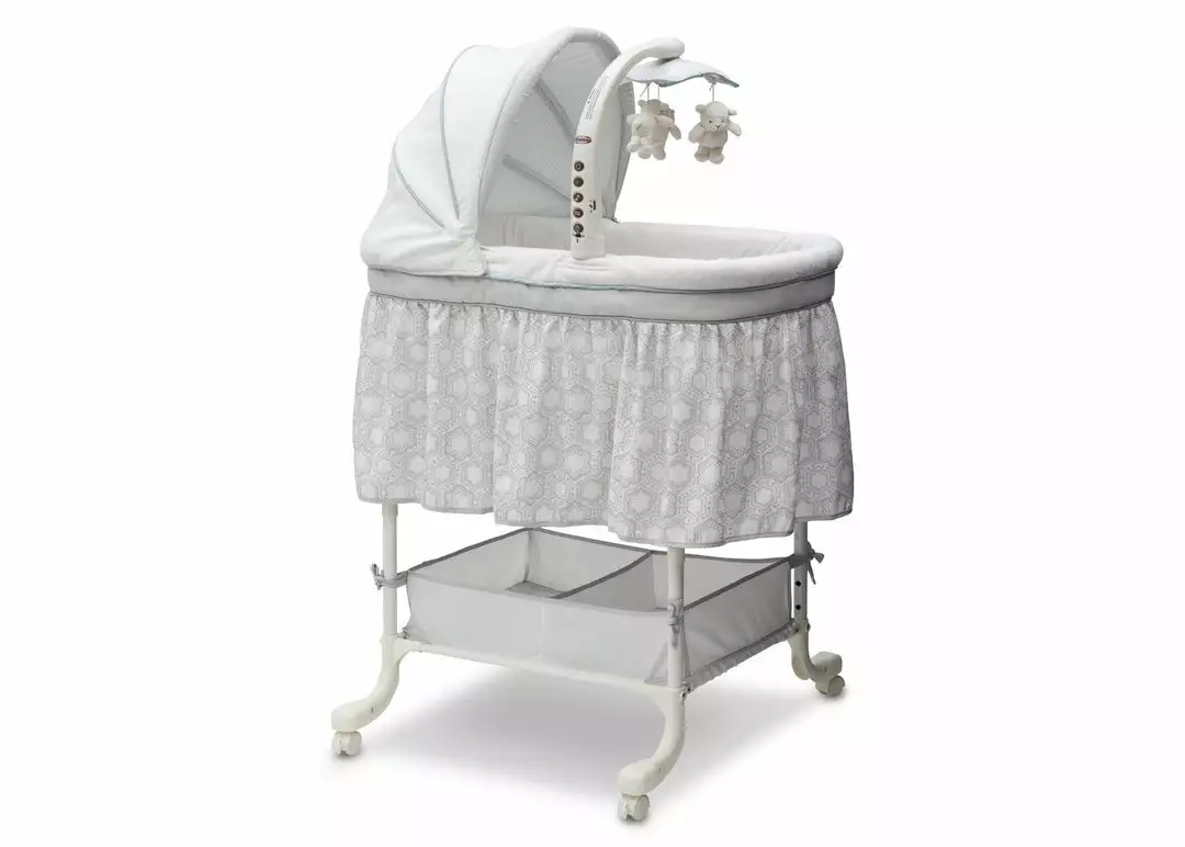 Bassinets Simmons Kids® Deluxe Gliding Bassinet 4 Bassinets Simmons Kids® Deluxe Gliding Bassinet