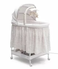 Bassinets Simmons Kids® Silent Auto Gliding Deluxe Bassinet