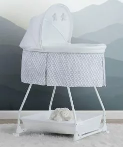 Delta Children Deluxe Soothing Dreams Bassinet