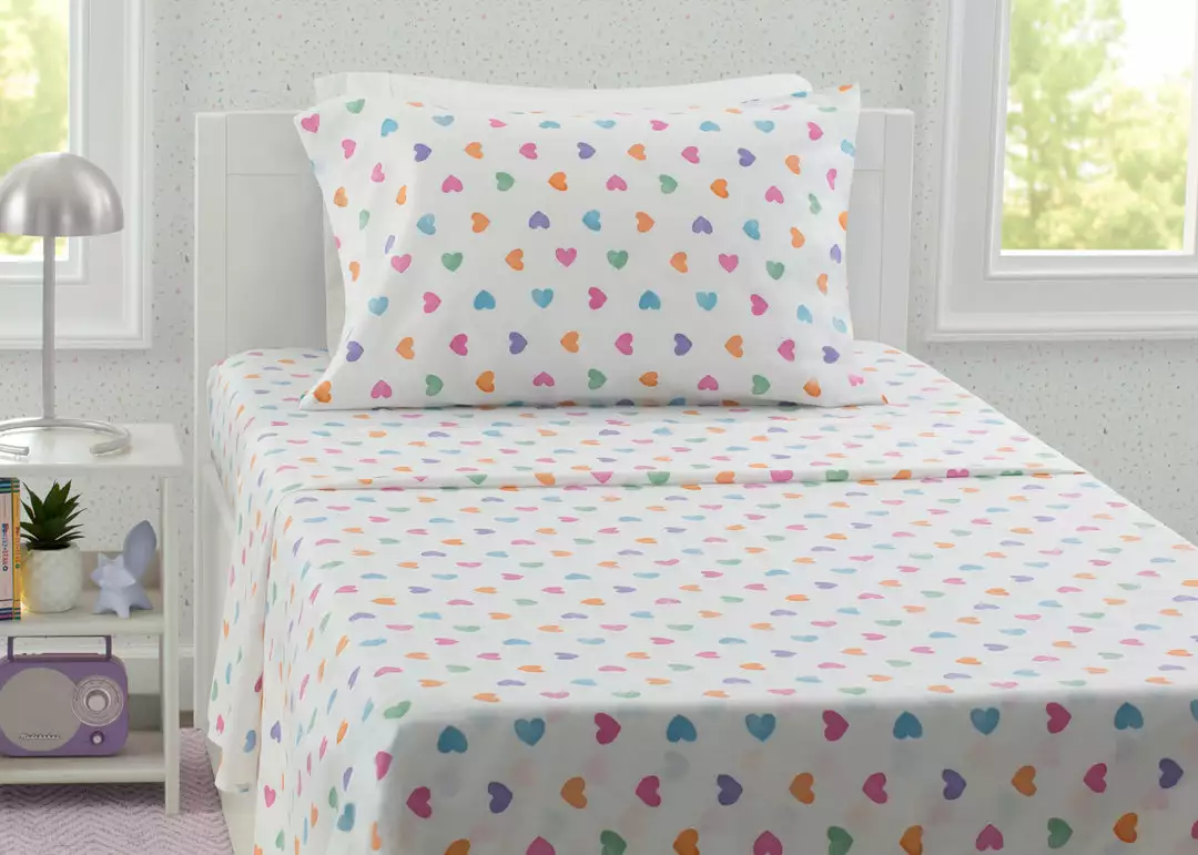 Delta Children Hearts Printed 3-Piece Twin Sheet Set 3 Delta Children Hearts Printed 3-Piece Twin Sheet Set