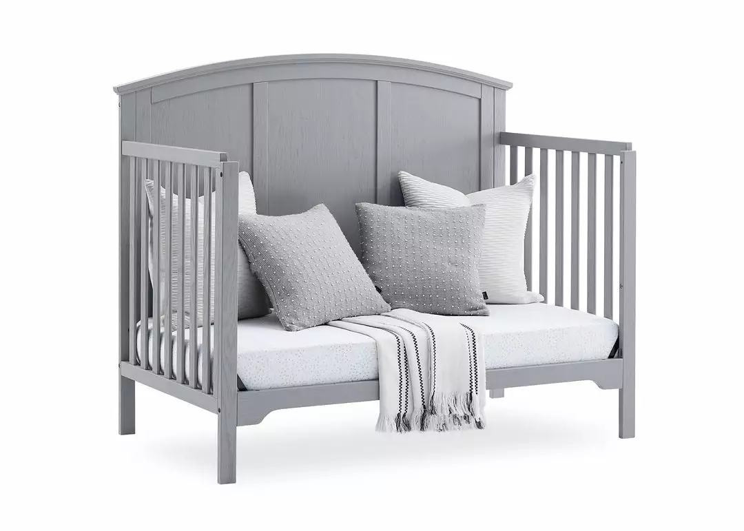 Delta Children Sweet Beginnings Sage Curve Top 6-in-1 Convertible Crib 8 Delta Children Sweet Beginnings Sage Curve Top 6-in-1 Convertible Crib